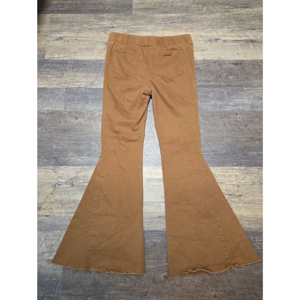 Newbury Kustom Tan Flare Raw Hem Pull On Jeans - Picture 8 of 11